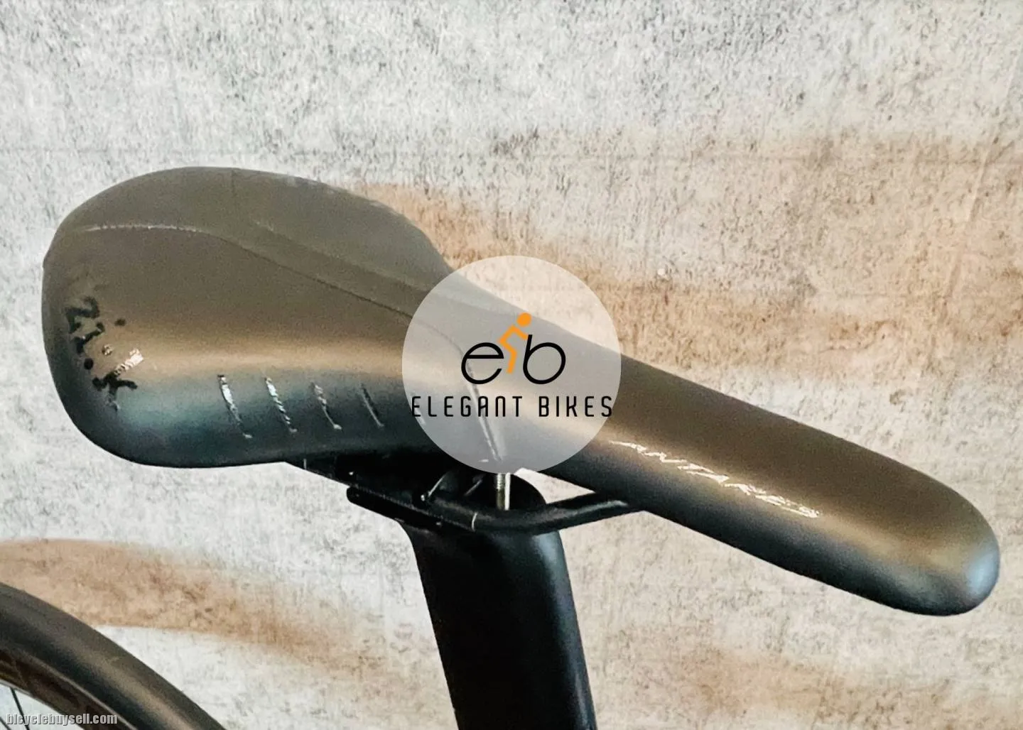 2023 TRINITY UCI APPROVED FRAME 105 R7000 11SP DISC BRAKES
