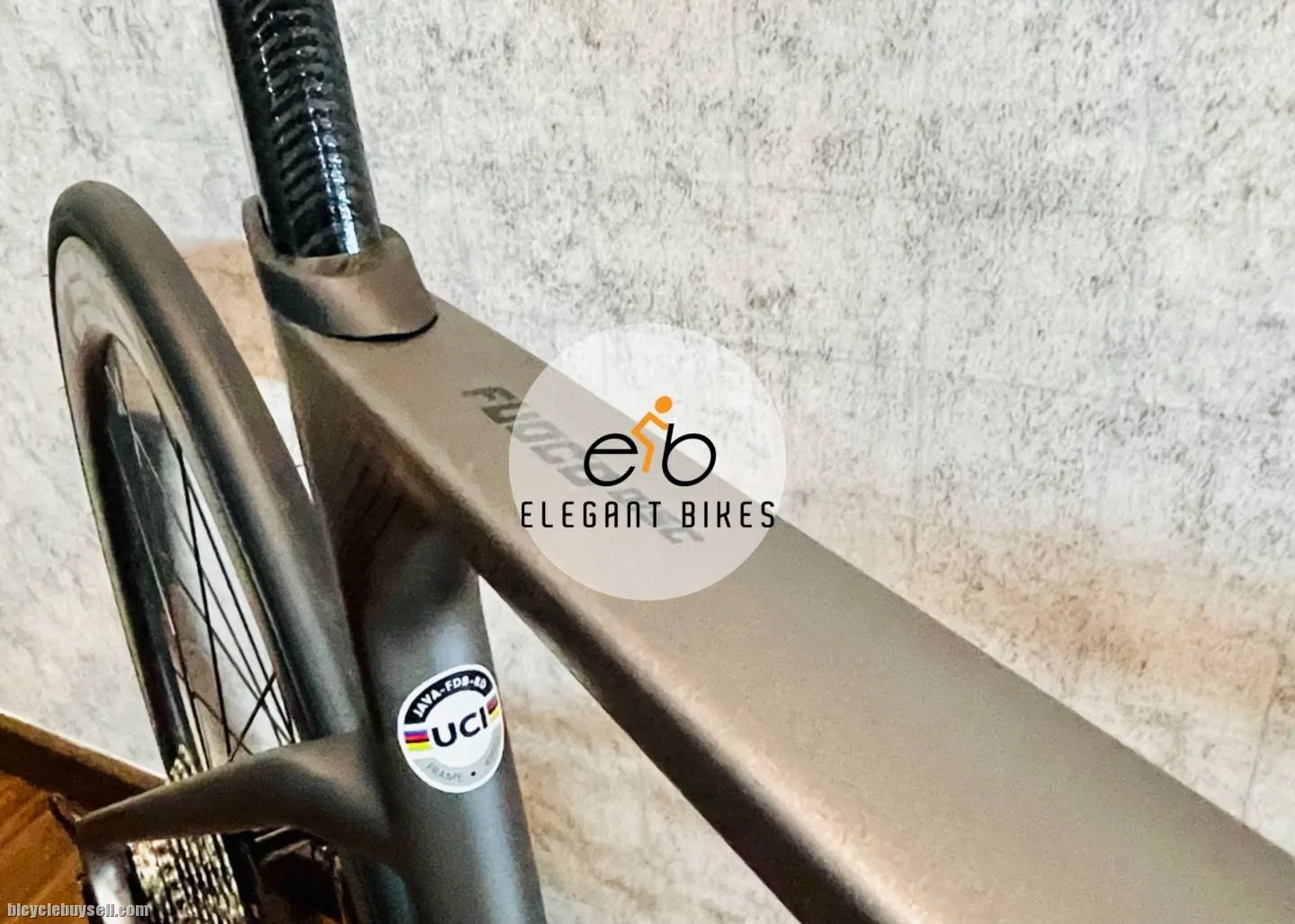 2023 TRINITY UCI APPROVED FRAME 105 R7000 11SP DISC BRAKES