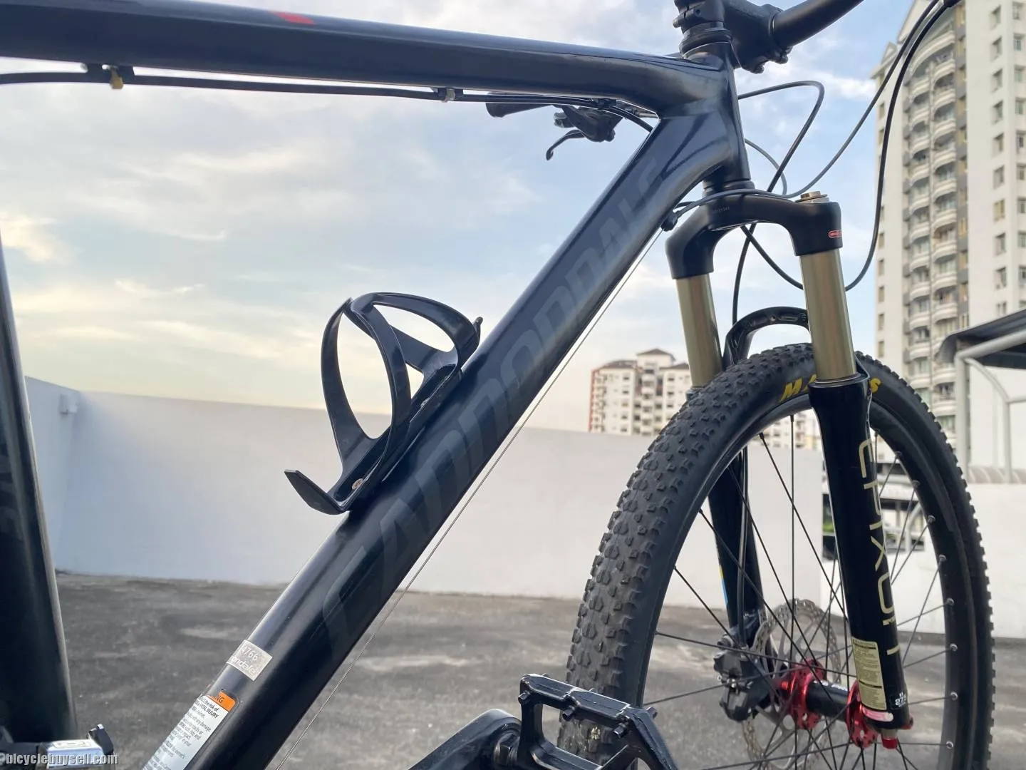 (SOLD) Cannondale Trail 5 MTB