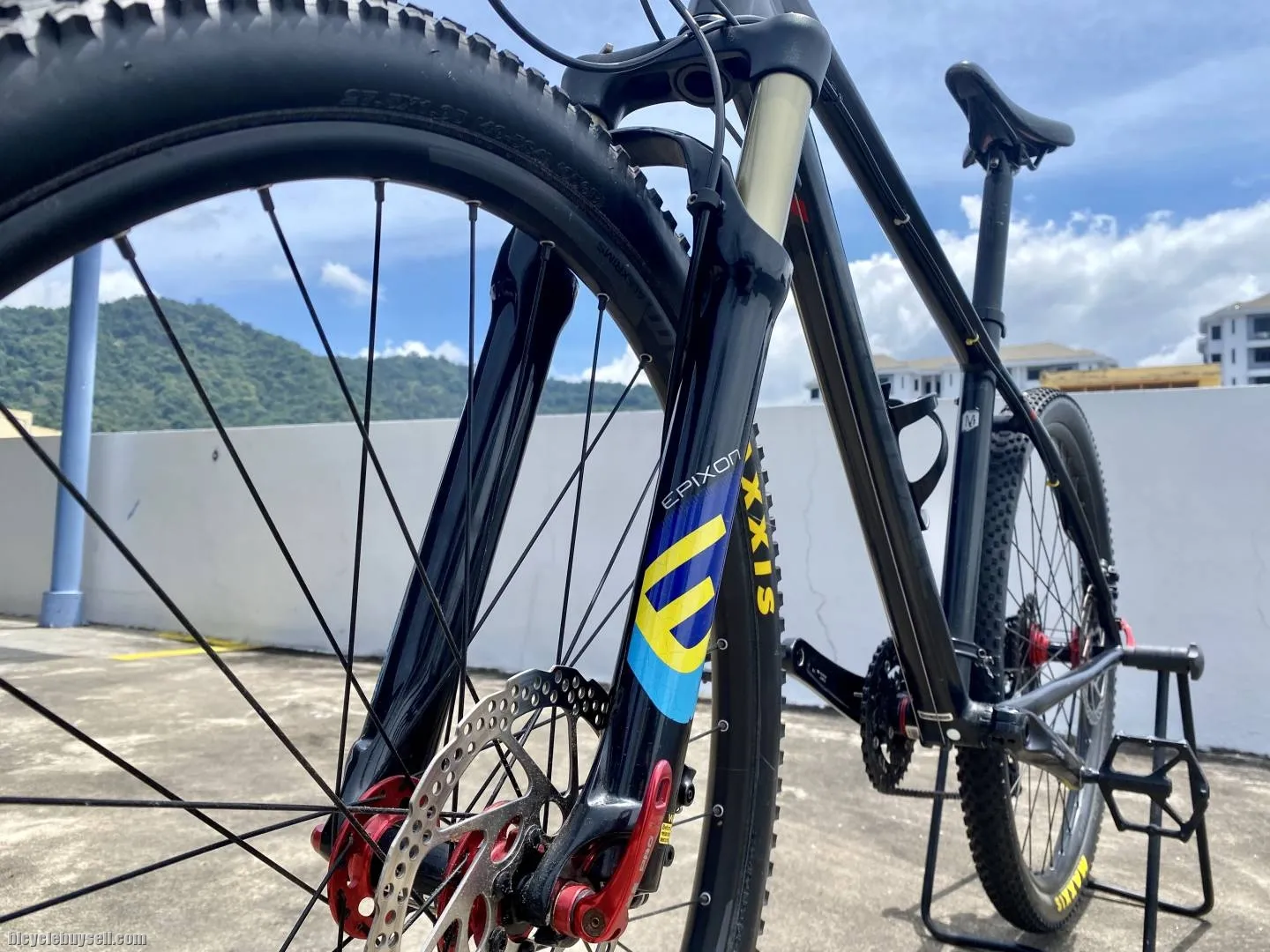 (SOLD) Cannondale Trail 5 MTB