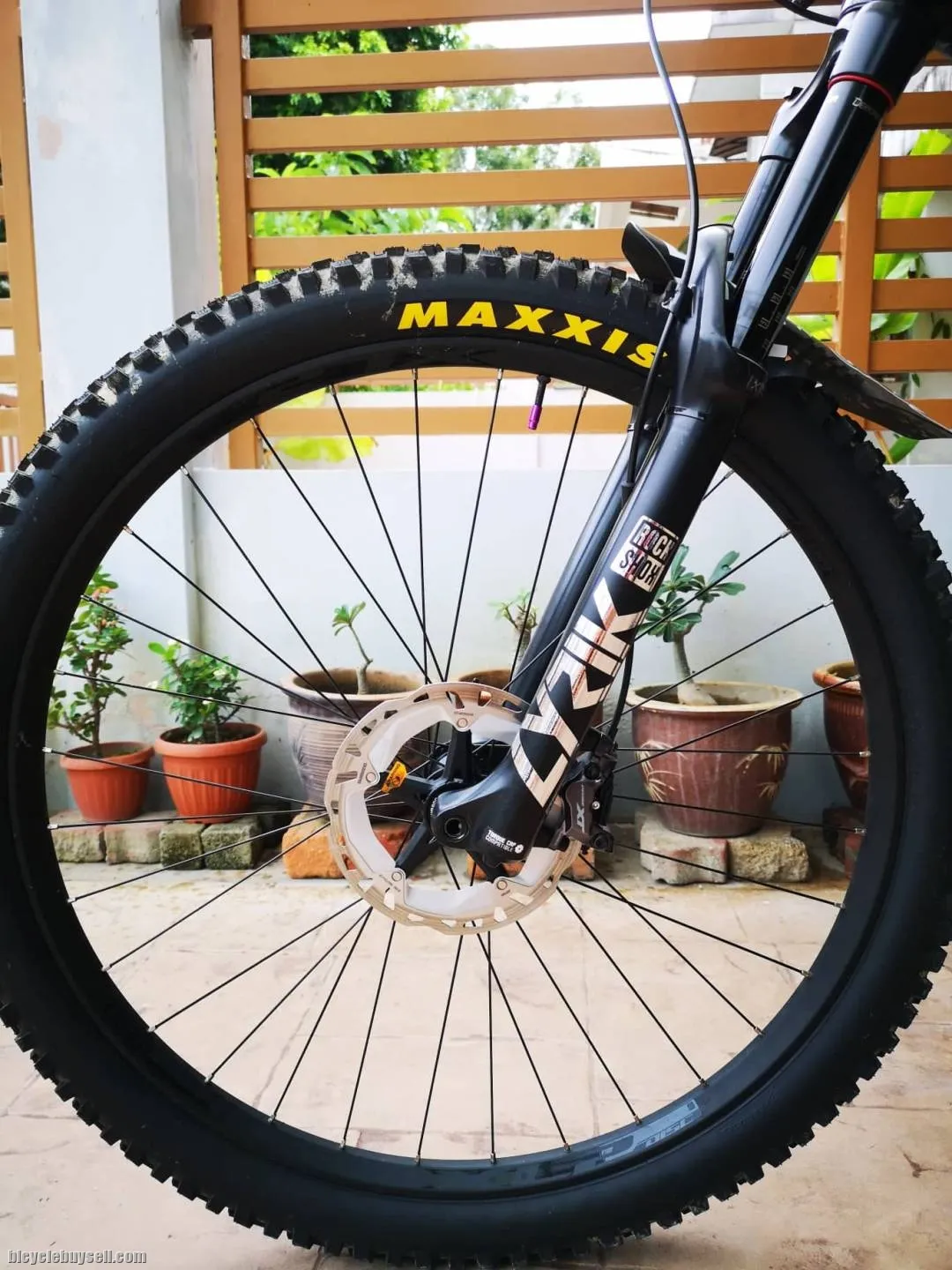 (SOLD)Rockshox Yari 29er with Lyrik Ultimate Decals