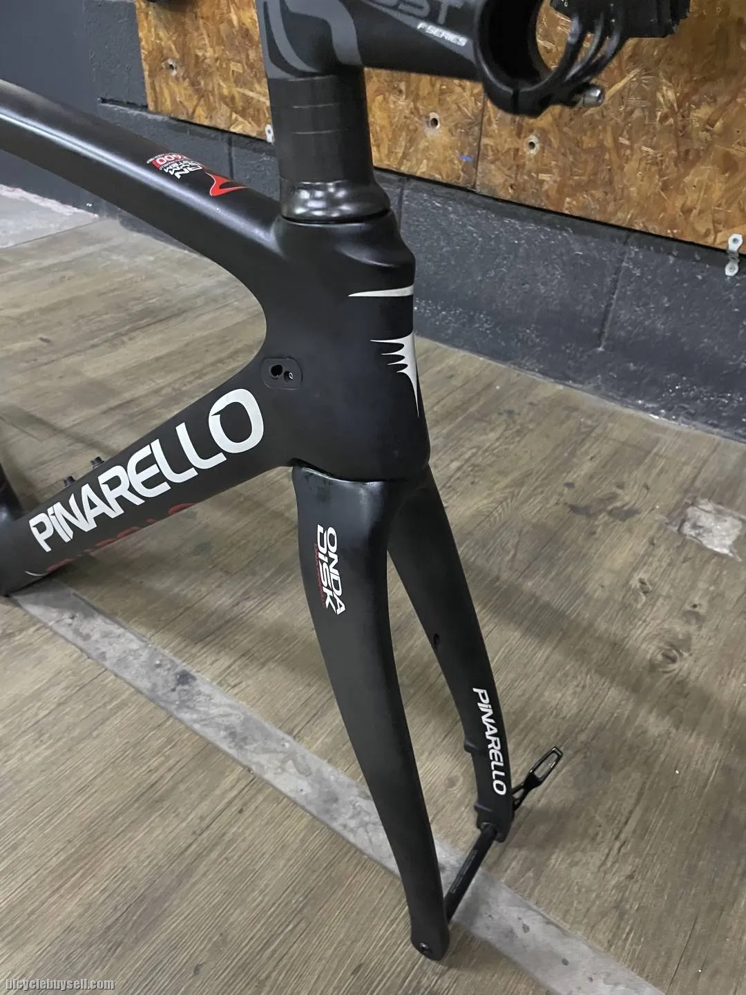 (SOLD) Pinarello Gan Disk Frameset