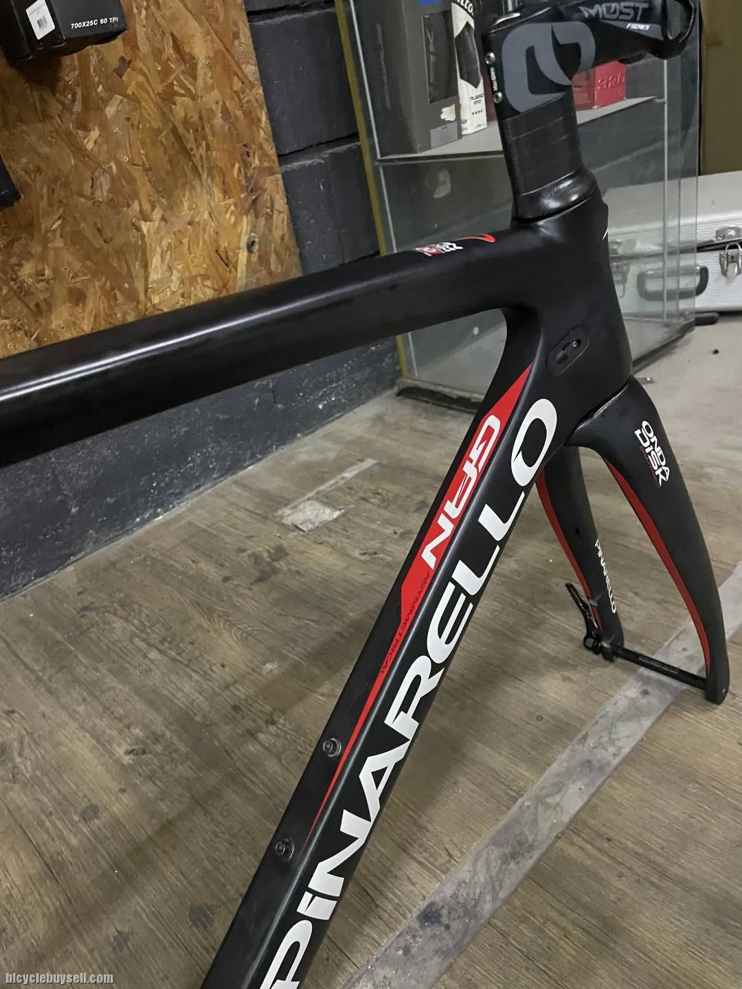 (SOLD) Pinarello Gan Disk Frameset