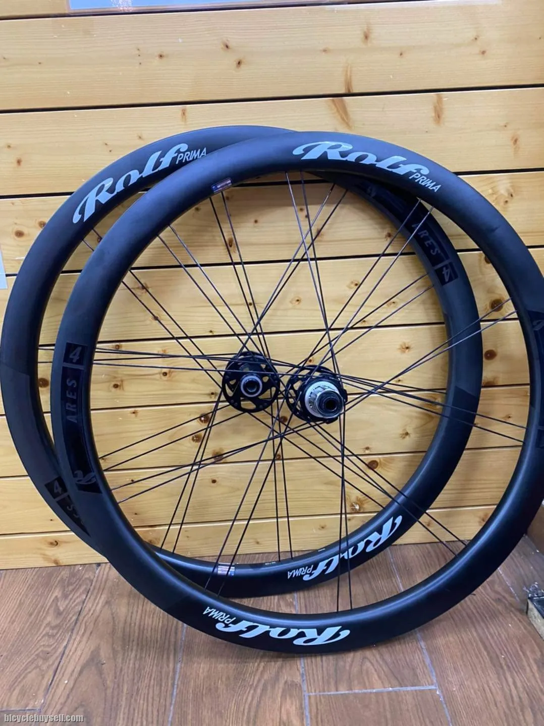 #Rolf_Prima_Ares_4 Carbon wheelset