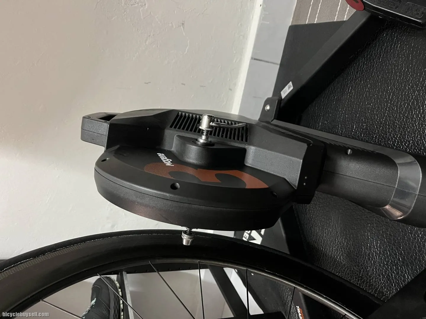 Smart trainer magene t300