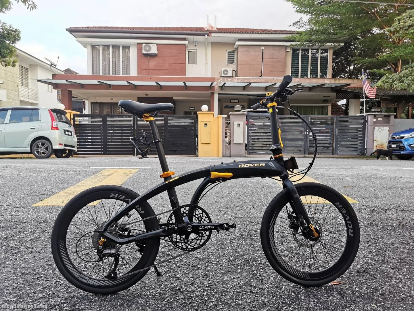TRS ROVER Premium Specs (451) 20â€ Folding Bike - Year 2021