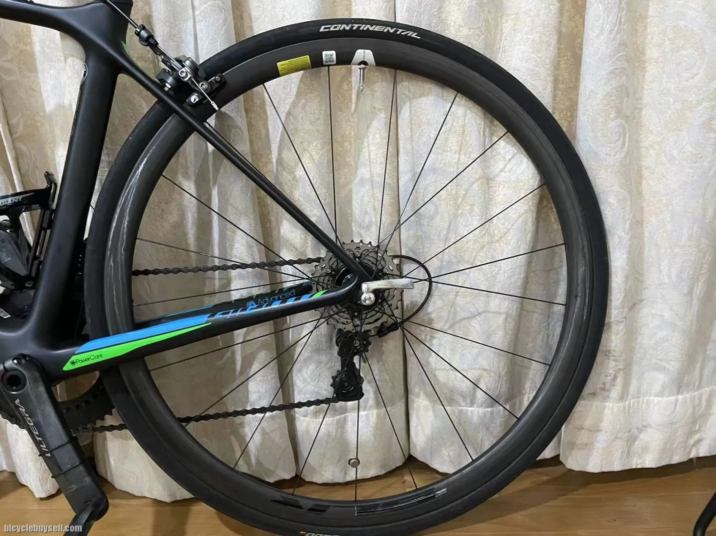 Giant SLR1 carbon wheelset
