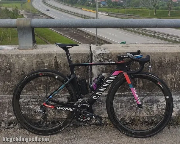 BIKE CANYON AEROAD CF SLX (Limited Edition)