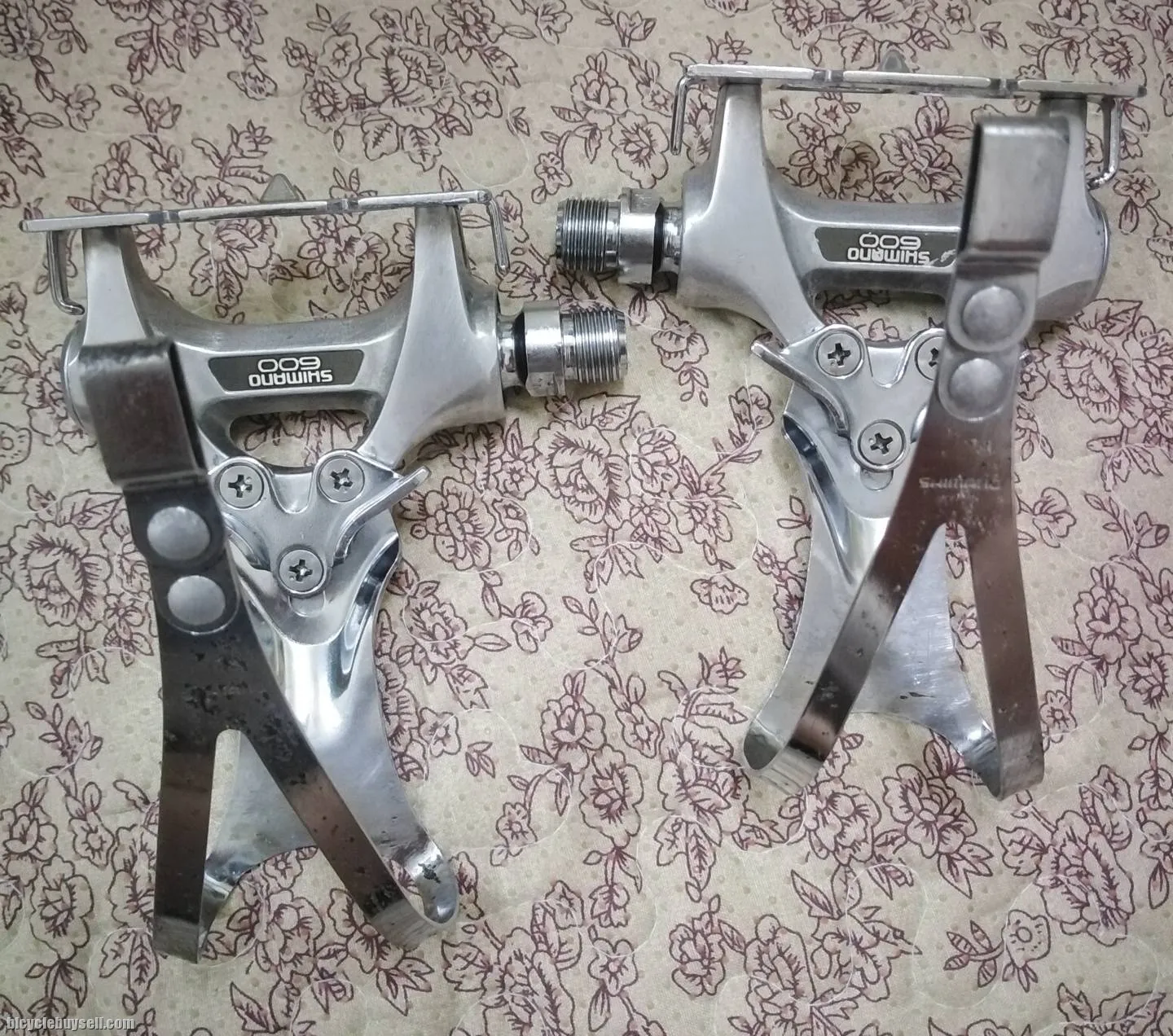 Shimano 600 Pedal c/w Metal Cage Vintage