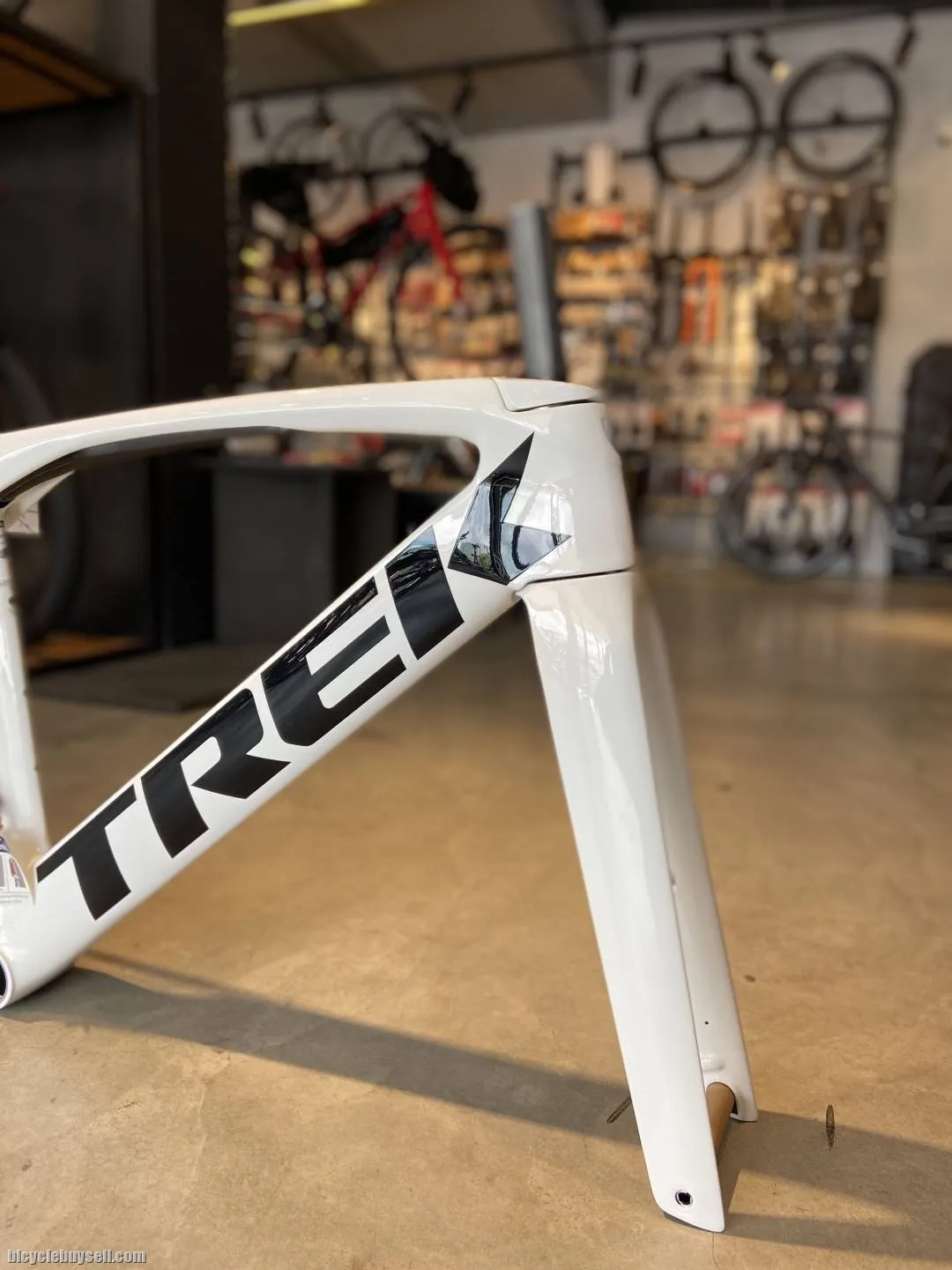 Trek Madone SLR White/Black 52