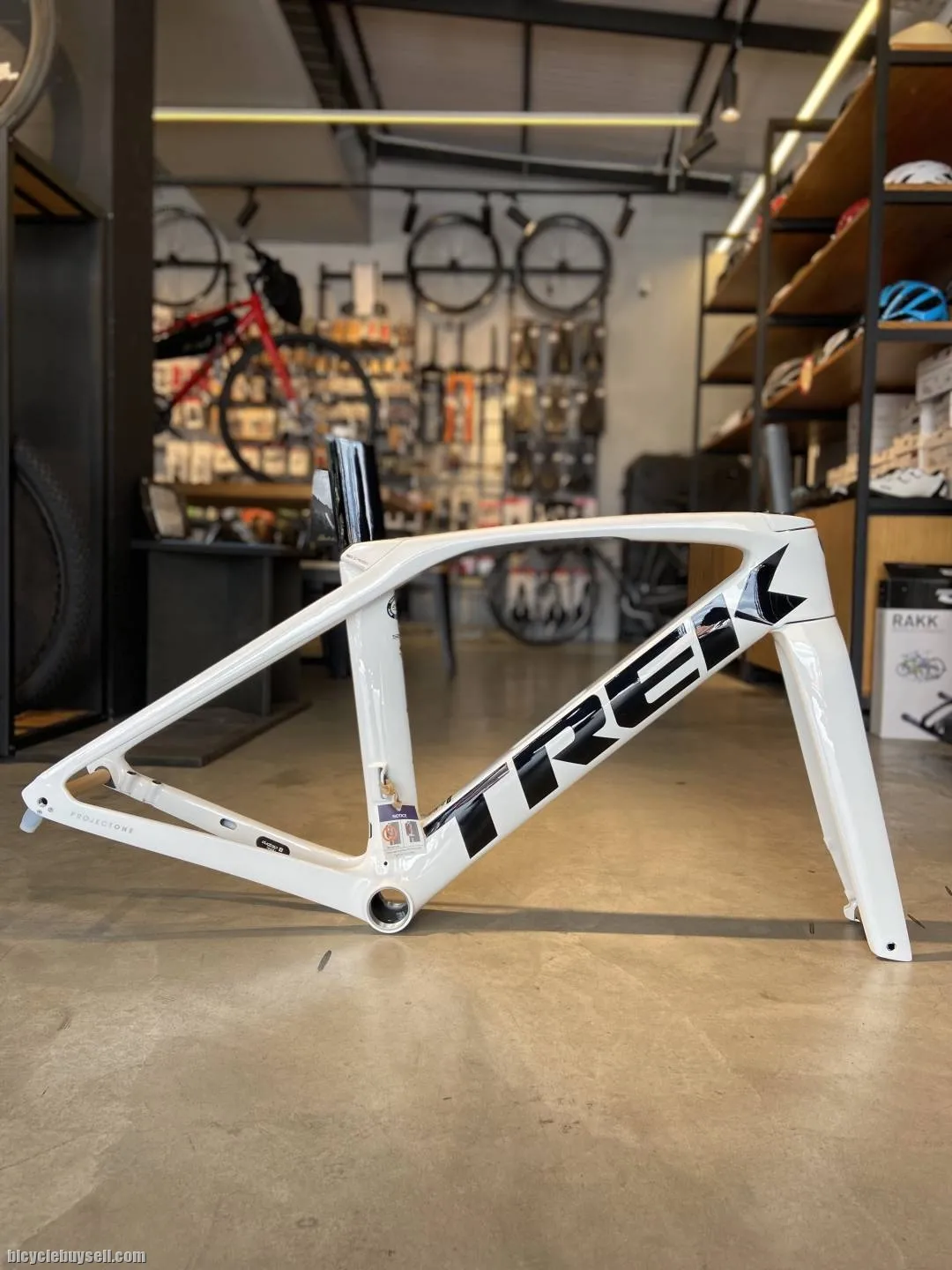 Trek Madone SLR White/Black 52