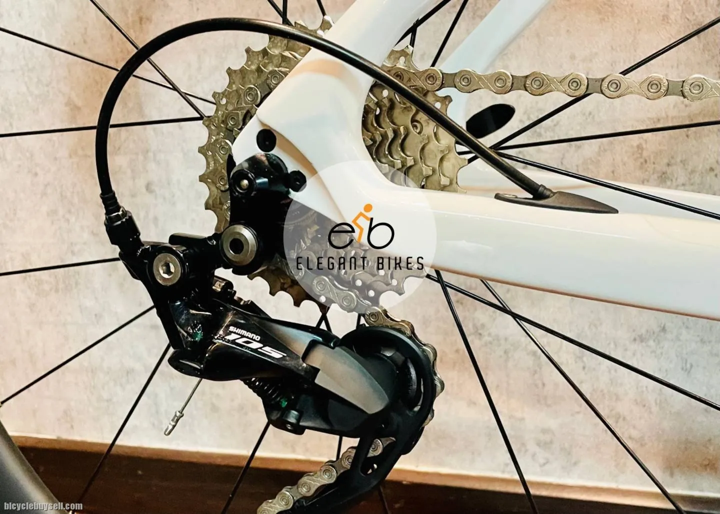 ALCOTT ZAGATO LITE ROAD BIKE 22 SPEED SHIMANO 105 FULL