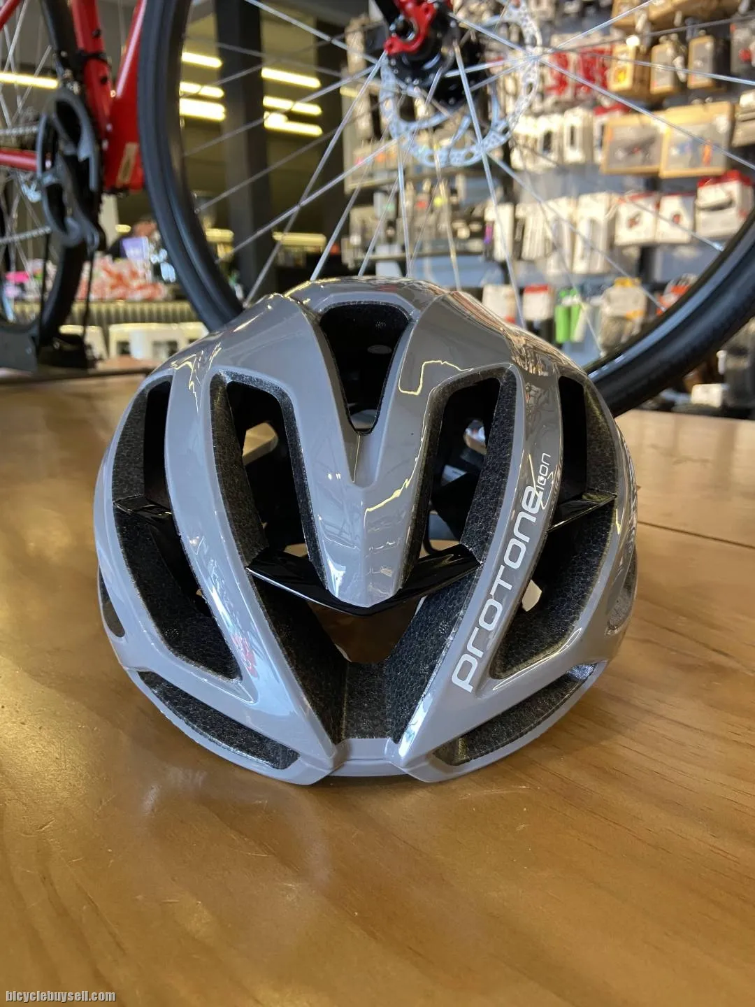 Kask Protone Icon