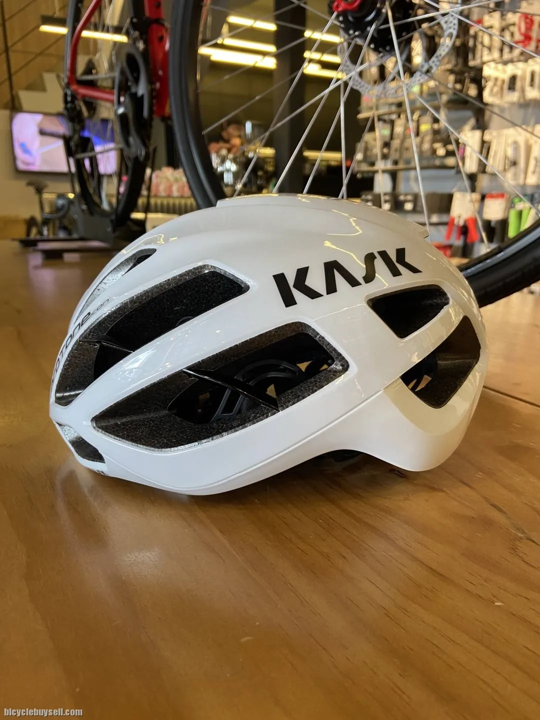 Kask Protone Icon