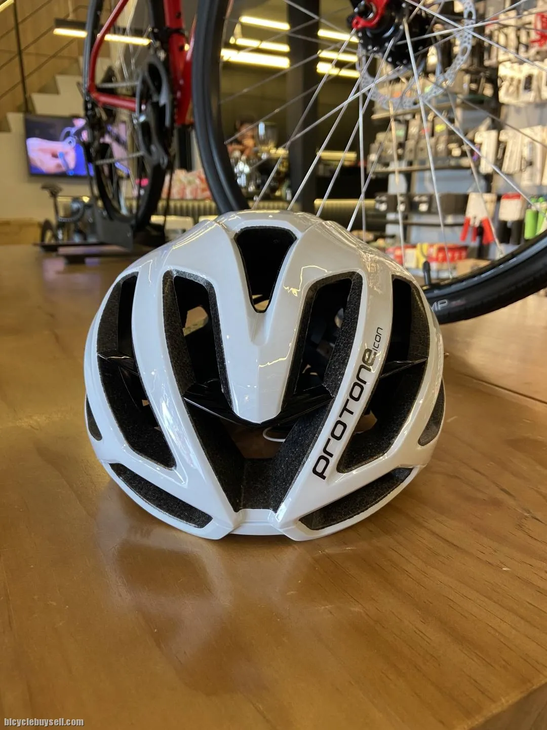 Kask Protone Icon
