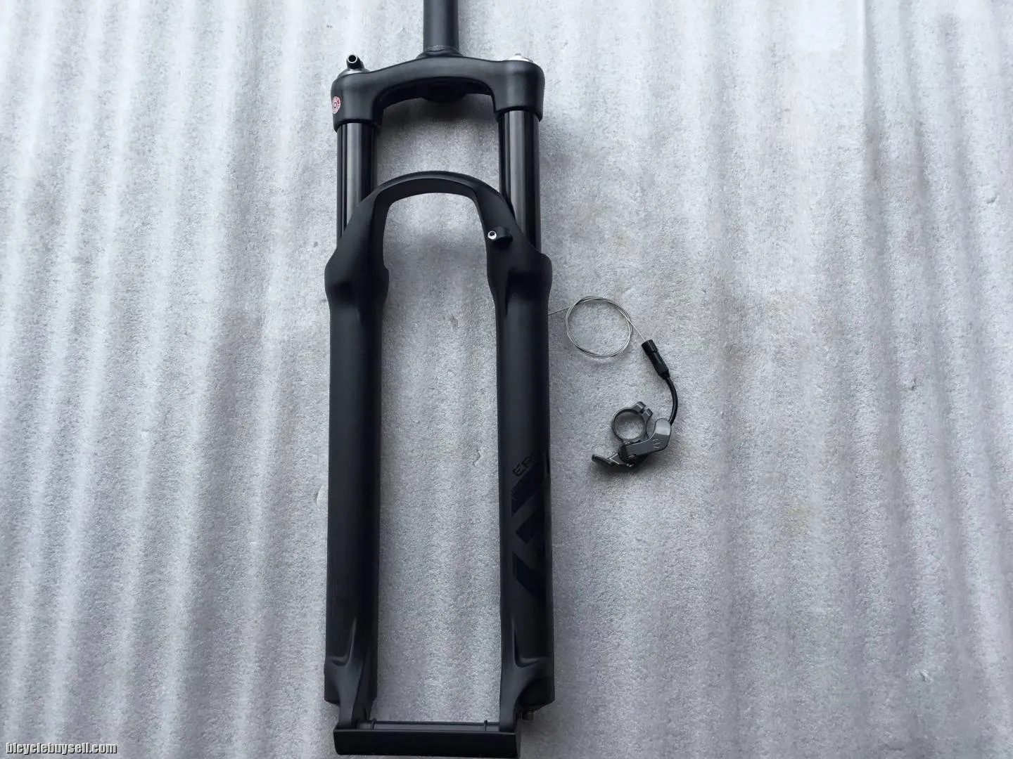 Epixon 27.5er Remote Lockout | Taiwan @ free pos