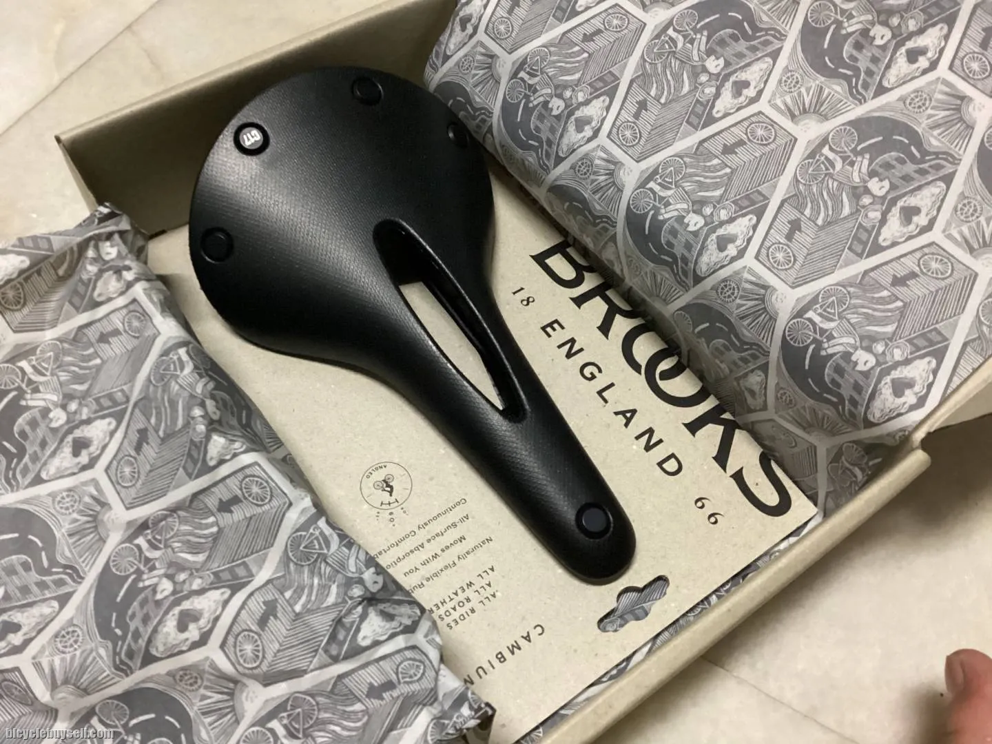 Brooks England C17 Carved | All Weather | Made Italy @ free pos