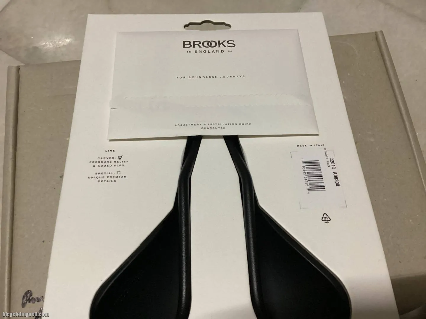 Brooks England C17 Carved | All Weather | Made Italy @ free pos