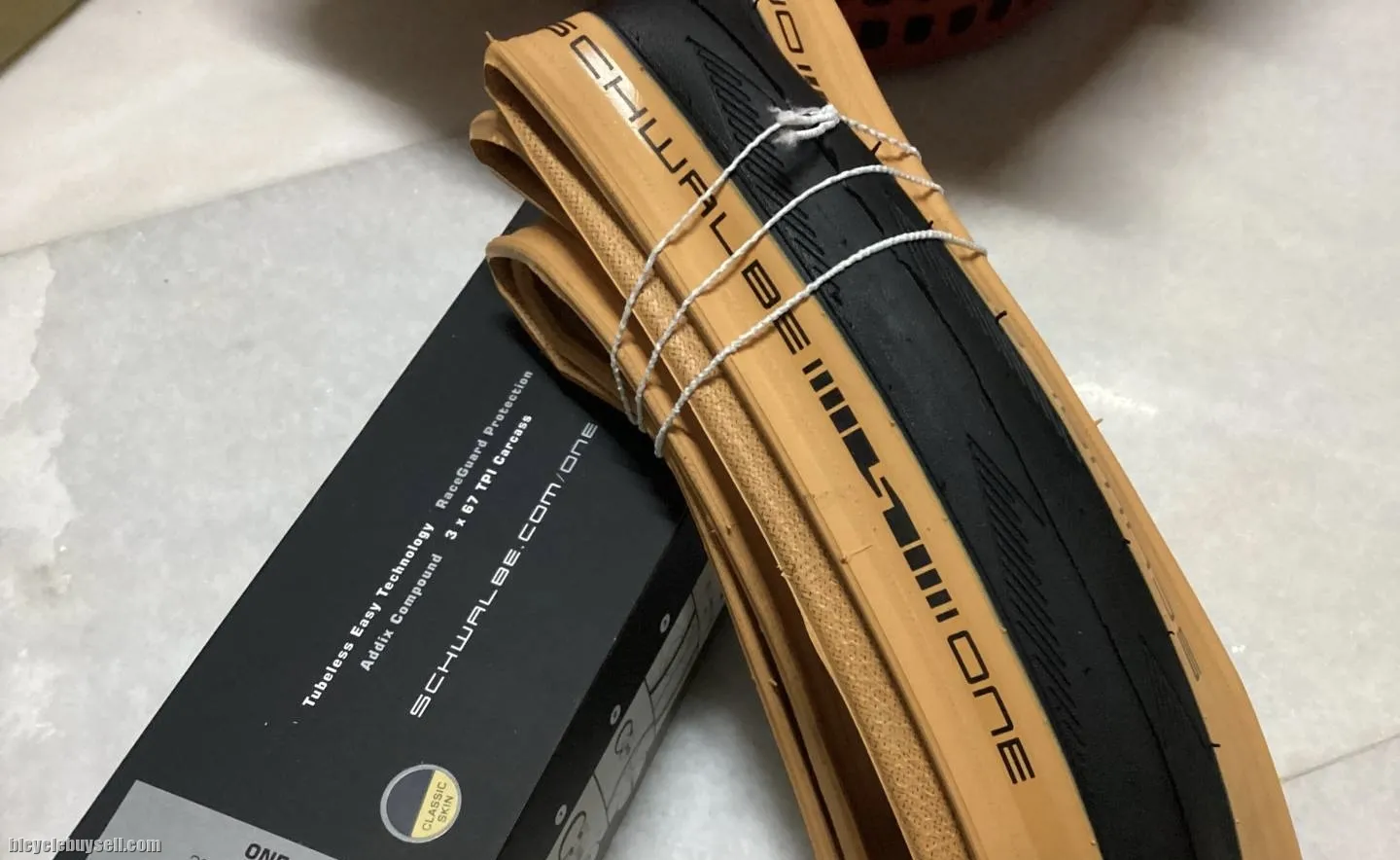 Schwalbe One MicroSkin Tubeless 25c | 1set @ free pos