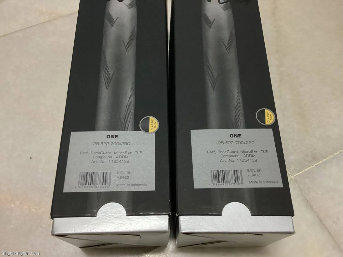 Schwalbe One MicroSkin Tubeless 25c | 1set @ free pos