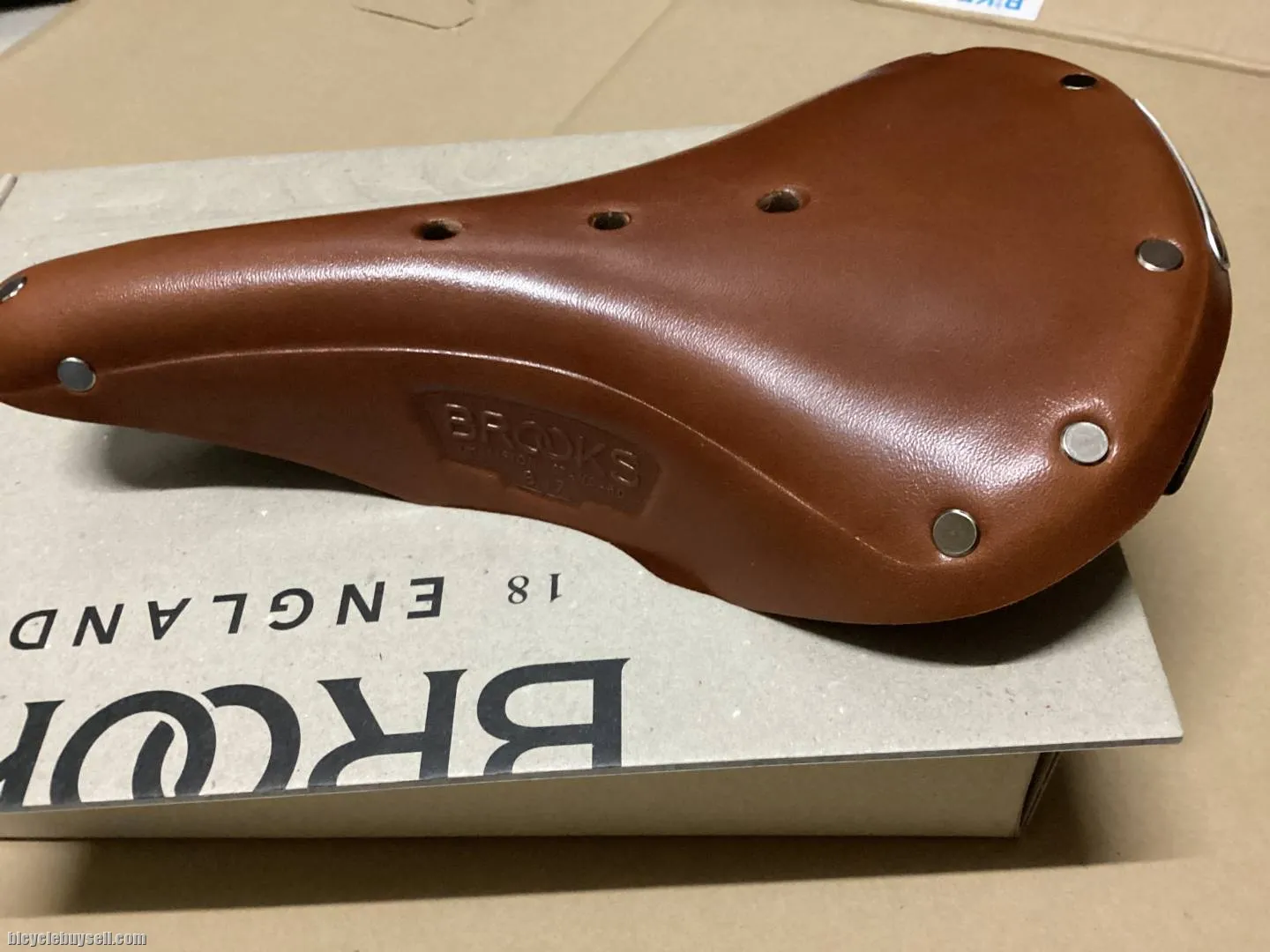 Brooks B17 Standard Leather Saddles / England  (free pos w.m)