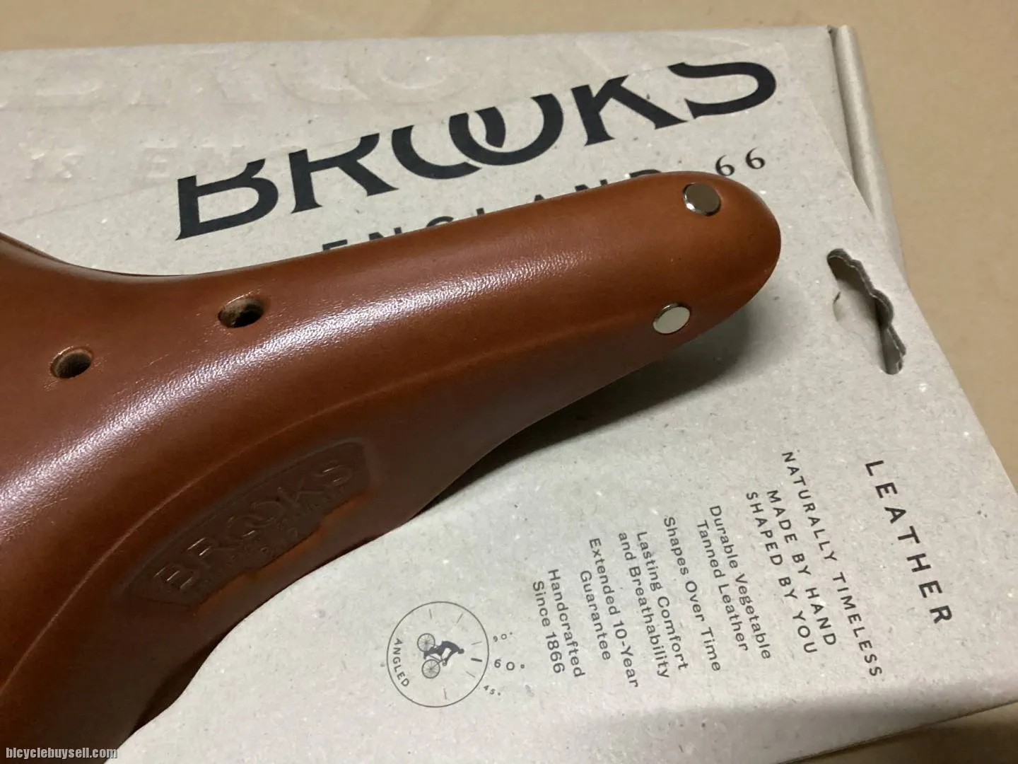 Brooks B17 Standard Leather Saddles / England  (free pos w.m)