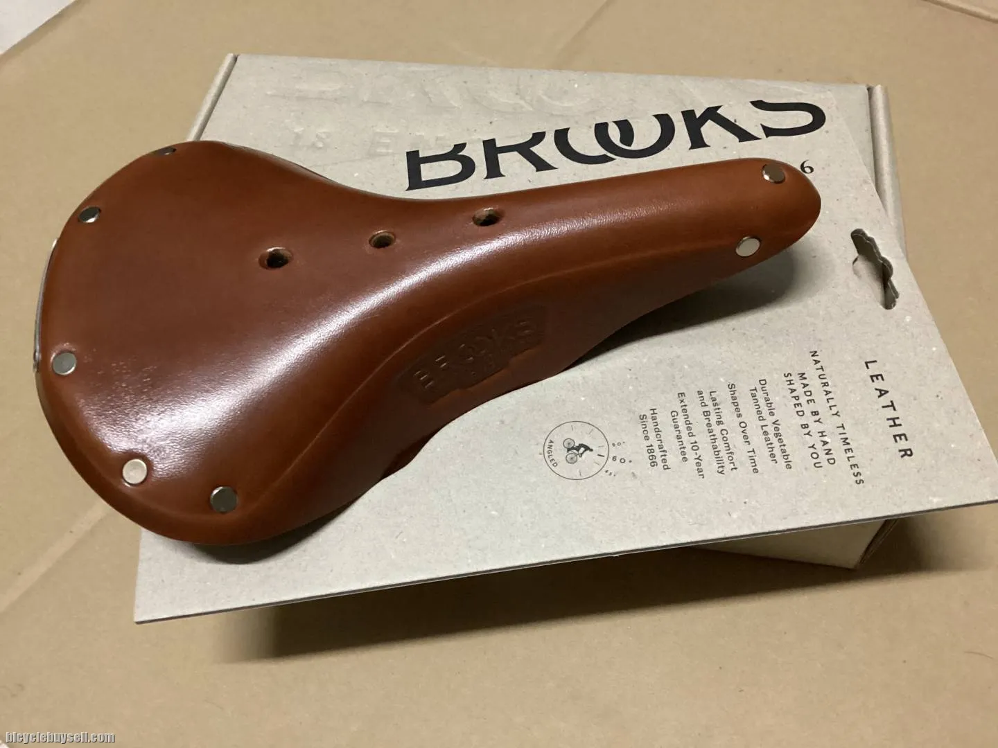 Brooks B17 Standard Leather Saddles / England  (free pos w.m)