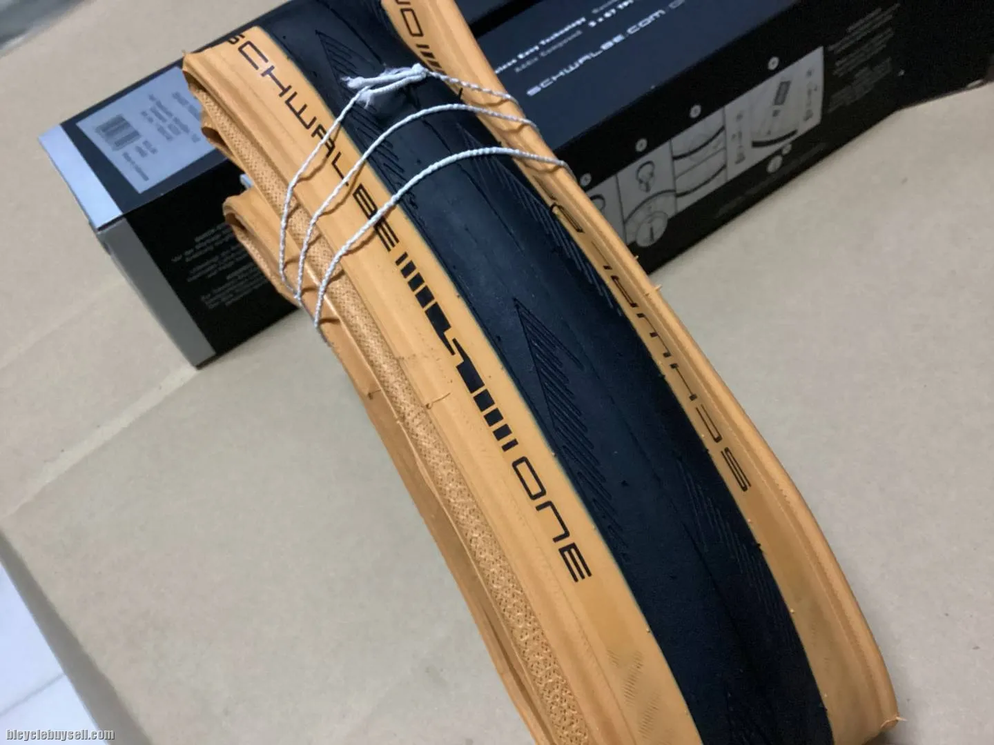 Schwalbe One Tubeless MicroSkin Classic / 28c 1set (free pos w.m)