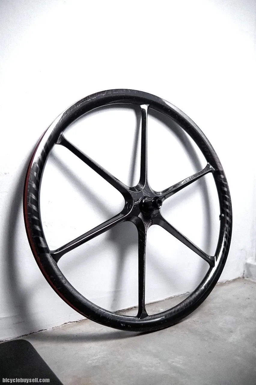 Rouleur Hexa Pro Carbon Disc