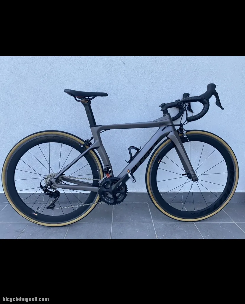 Alcott Zagota Silhouette (carbon frame &amp; carbon wheels)
