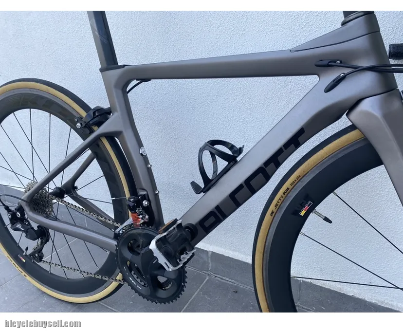 Alcott Zagota Silhouette (carbon frame &amp; carbon wheels)