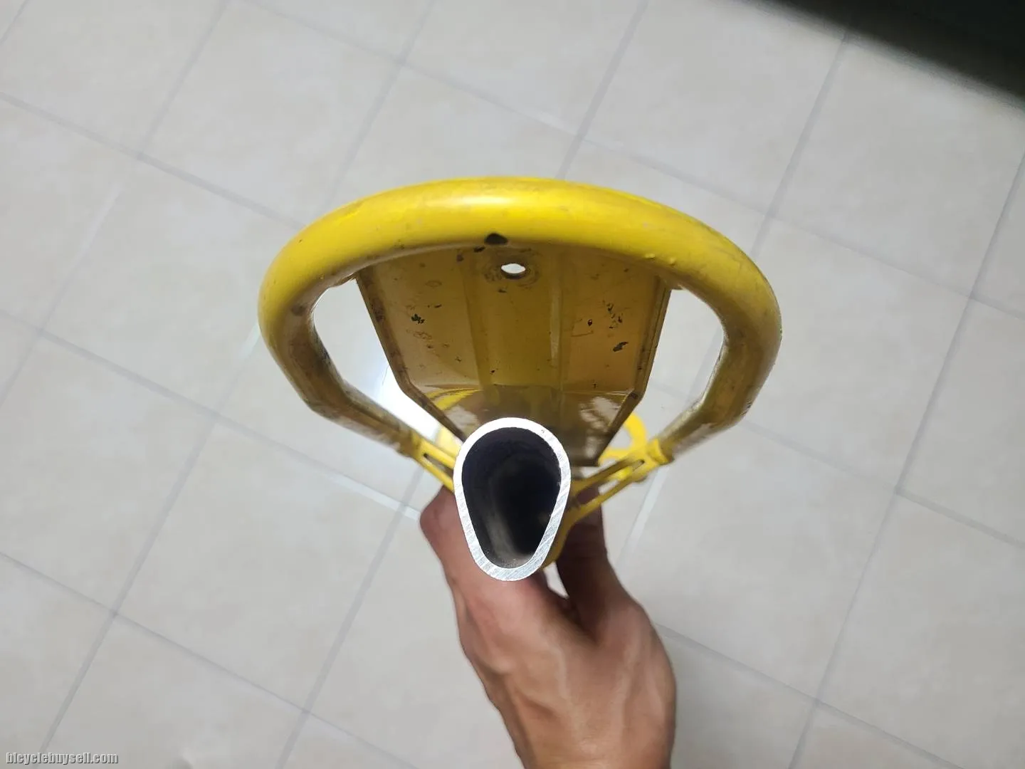 Amoeba Handwork Rack (Max. 15kg)