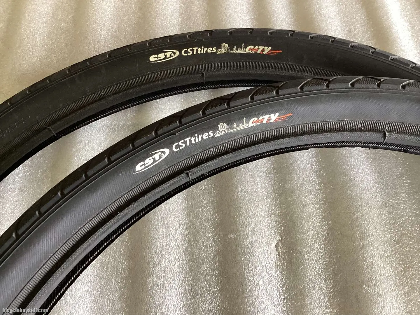 CST Folding Tire 20x1.5 406 1pair | Used @ free pos