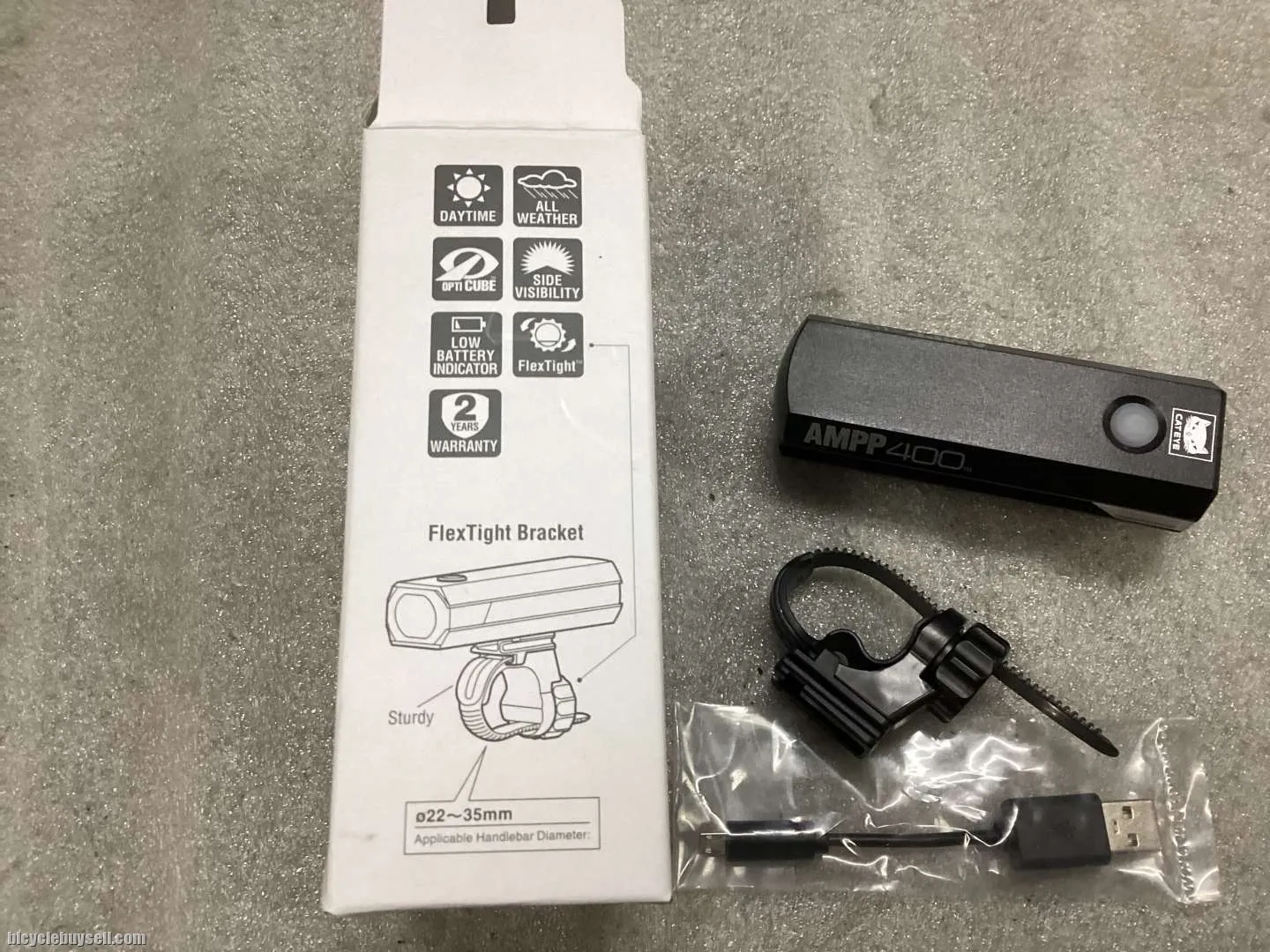 Cateye AMPP 400 Lumens Front Light @ free pos