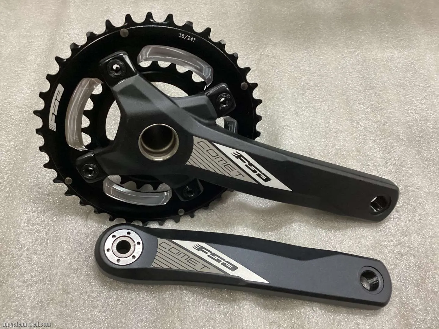 FSA Comet Crankset 38/24T 11s @ free pos