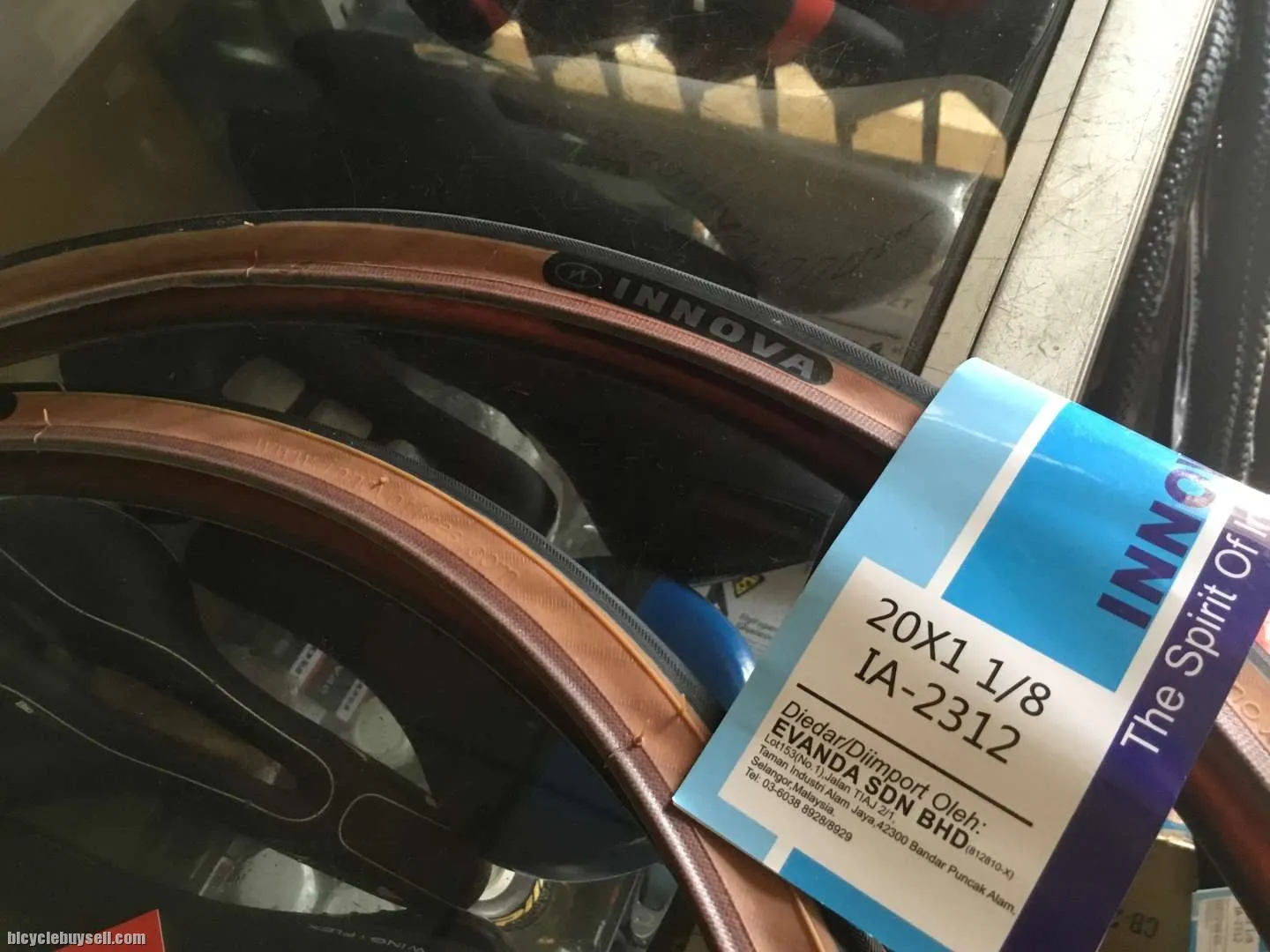 Innovo FoldingBike 451 20in x 1 1/8 SkinWall (free pos w.m)