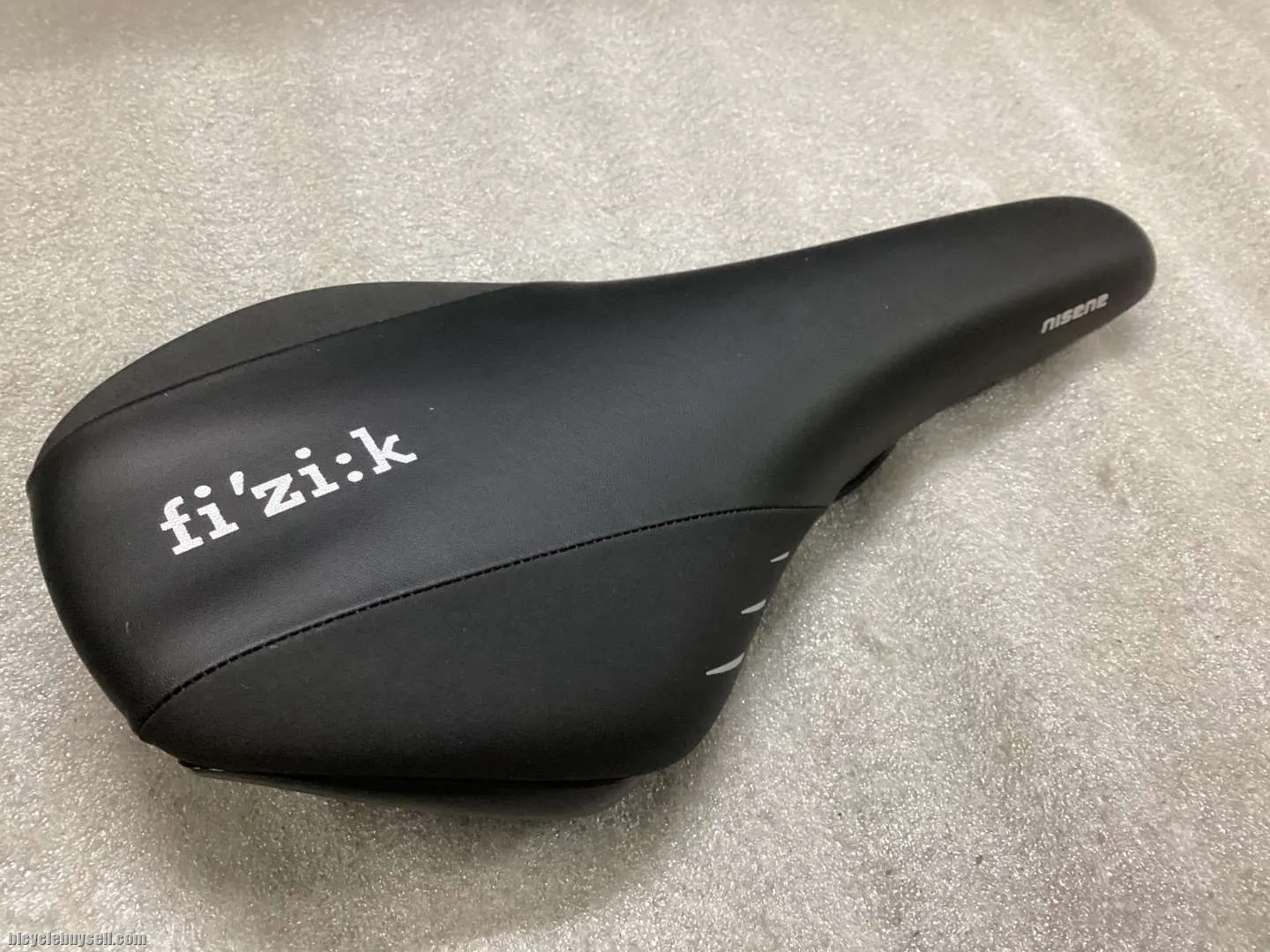 Fizik Nisene Performance Comfort Saddles @ free pos