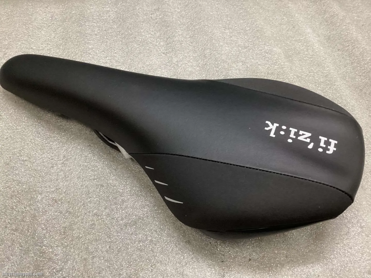 Fizik Nisene Performance Comfort Saddles @ free pos