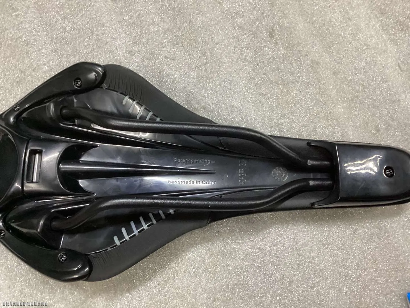 Fizik Nisene Performance Comfort Saddles @ free pos