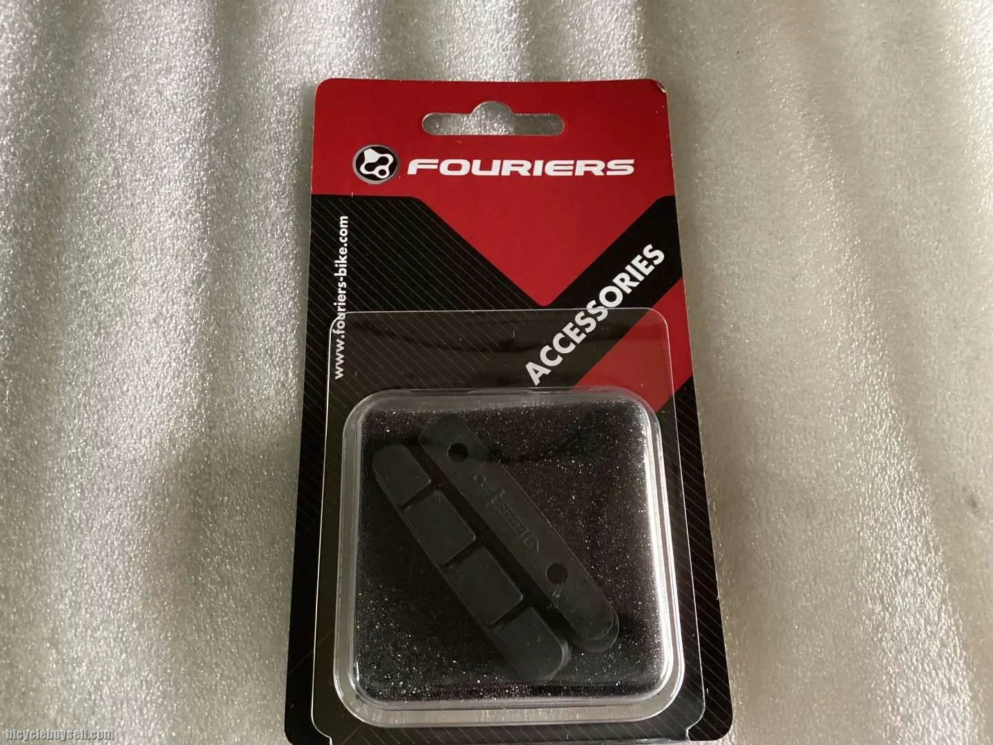 Fouriers carbon Barke Pad @ free pos