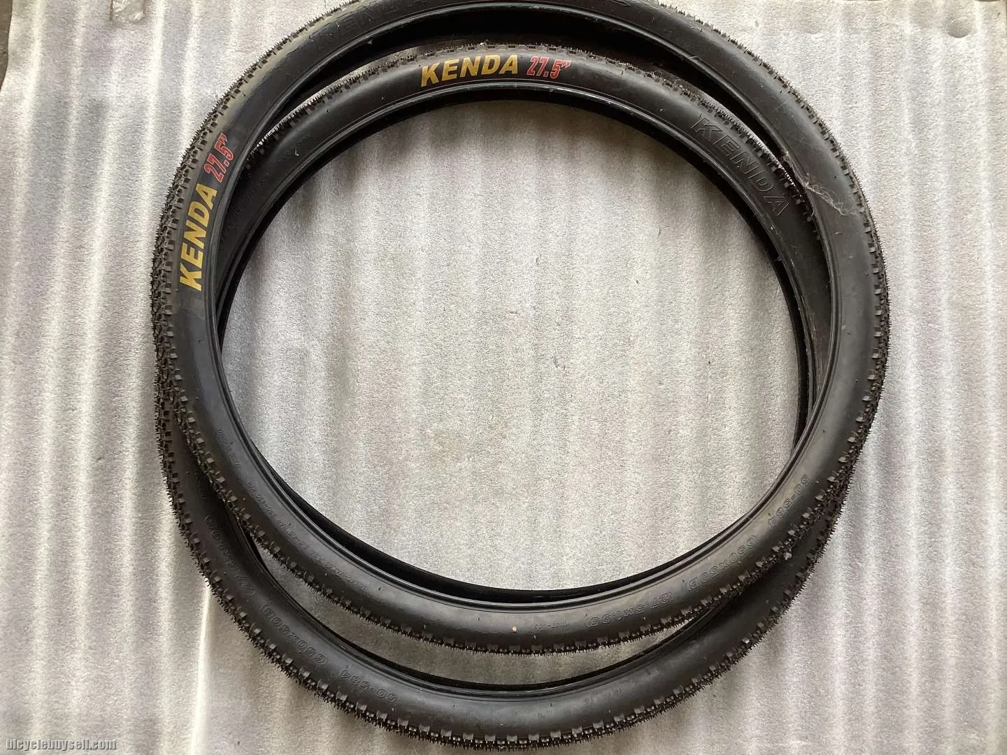 Kenda Tires MTB 27.5 x 1.95 (Used) @ free pos