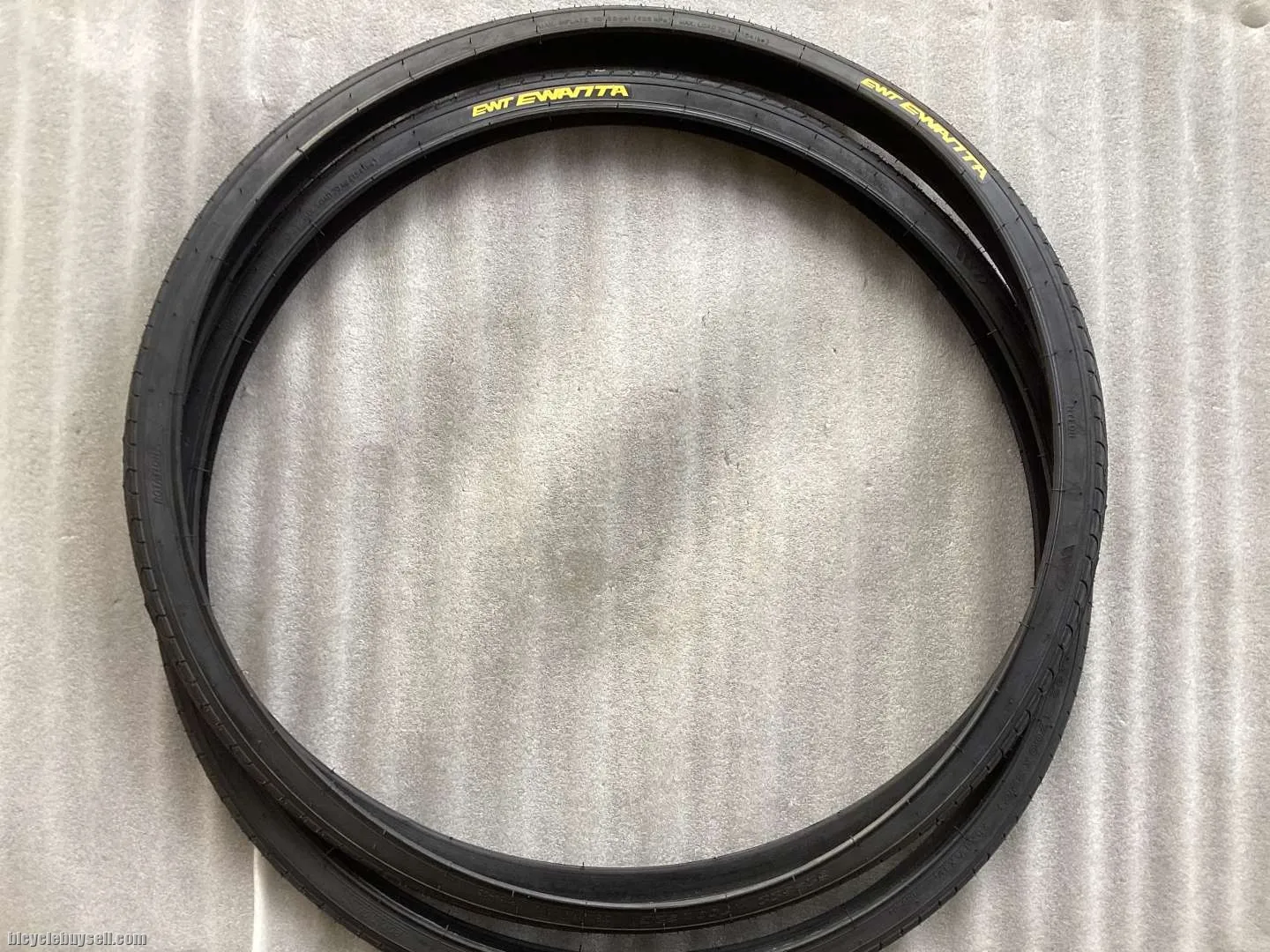 EWT Gravel Tire 700x32c 1pair @ free pos
