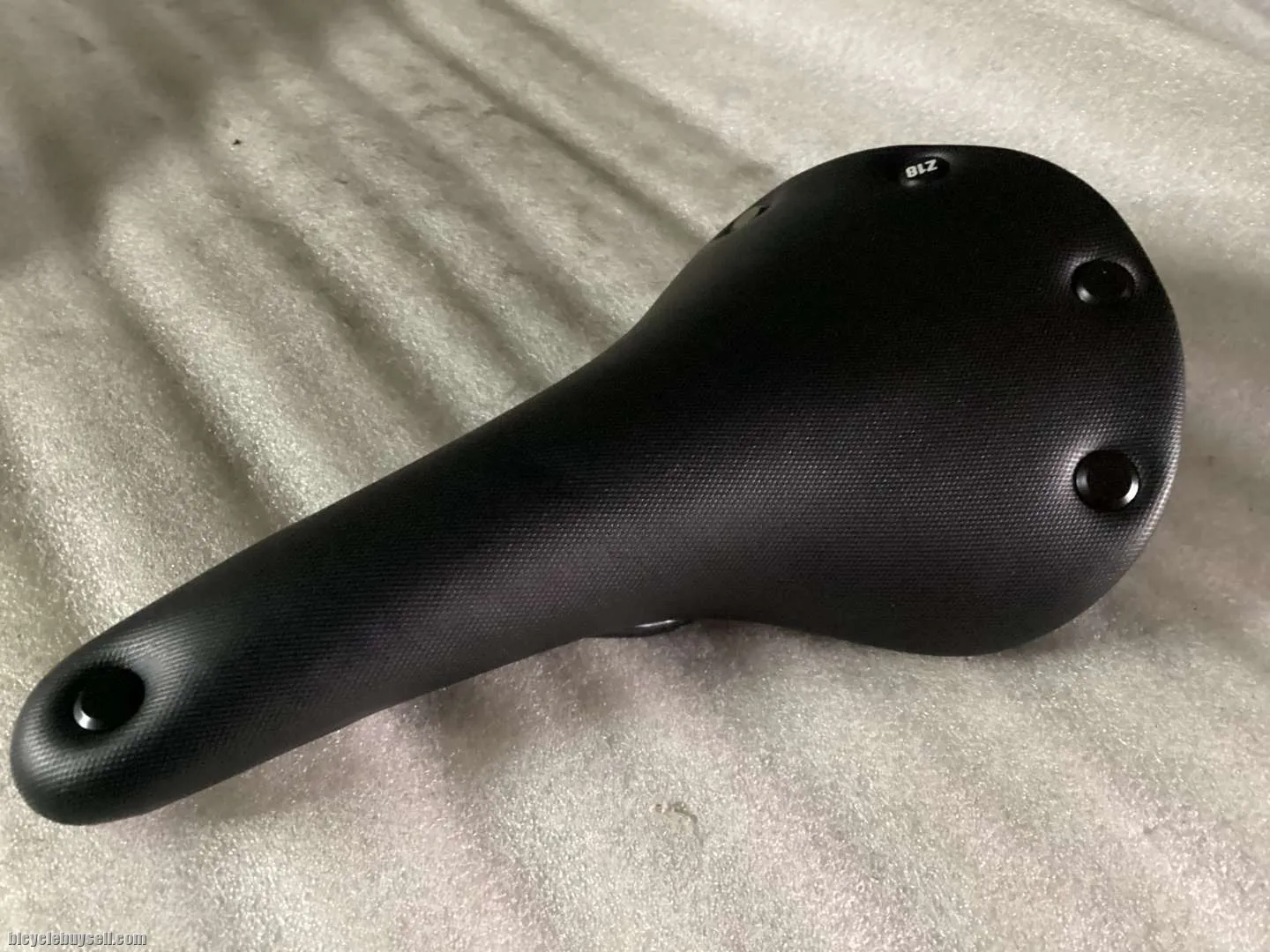 Luce Z18 Good Saddles @ free pos