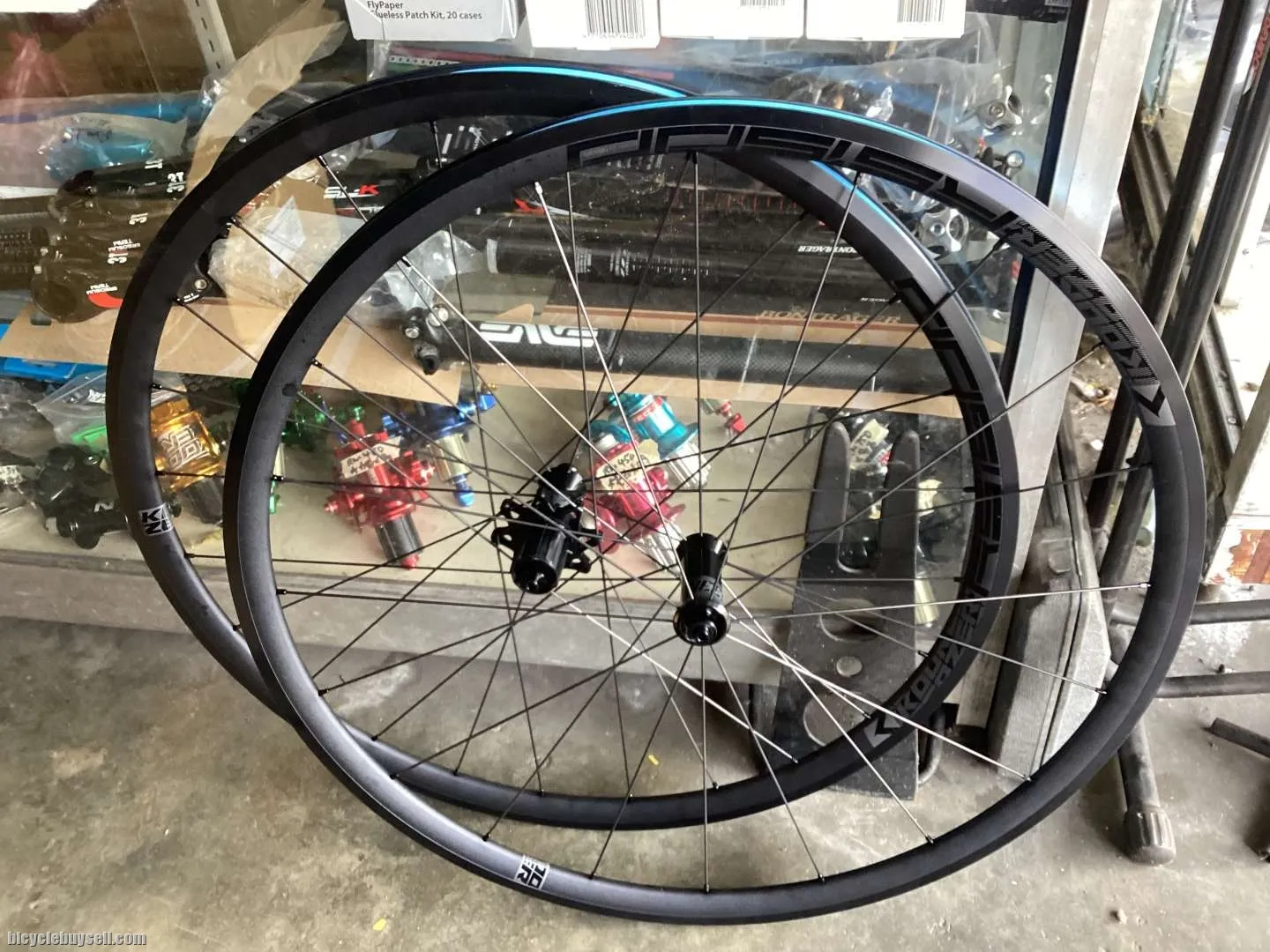 Koozer RS1500 27mm Tubeless Readey Wheelset (free pos w.m)