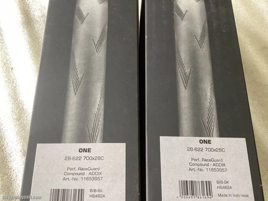 Schwalbe One 700x28c Clincher-1Pair | Evo Line  @ free pos
