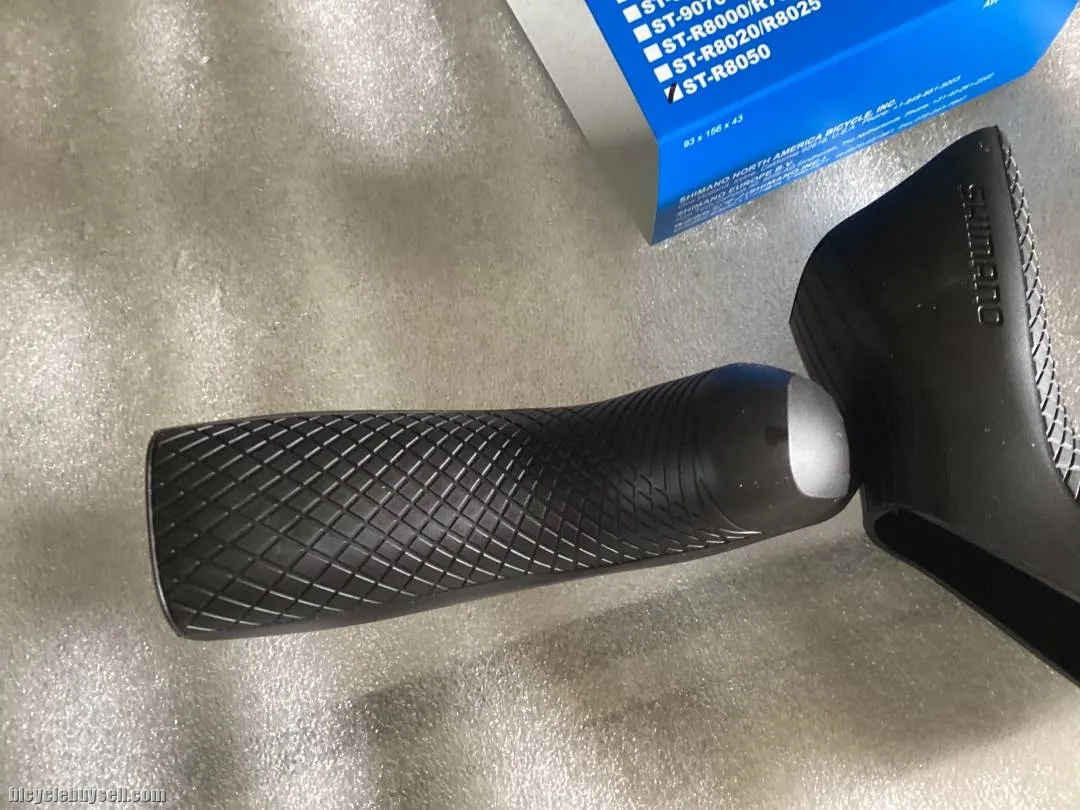 Shimano Ultegra DI2 R8050 Bracket Cover Hood @ free pos
