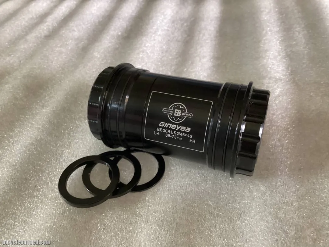 Gineyea Ceramic BB PF30/24mm Pressfit @ free pos