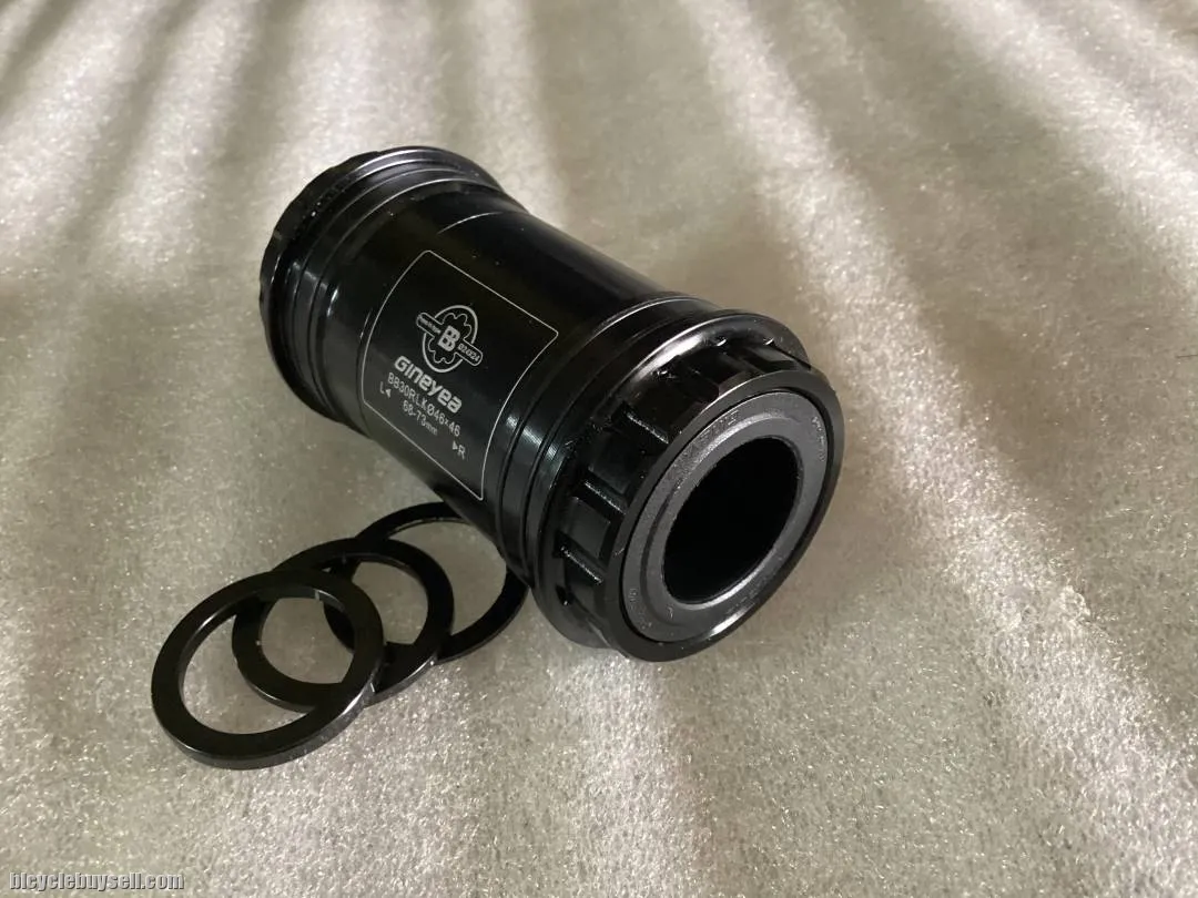 Gineyea Ceramic BB PF30/24mm Pressfit @ free pos