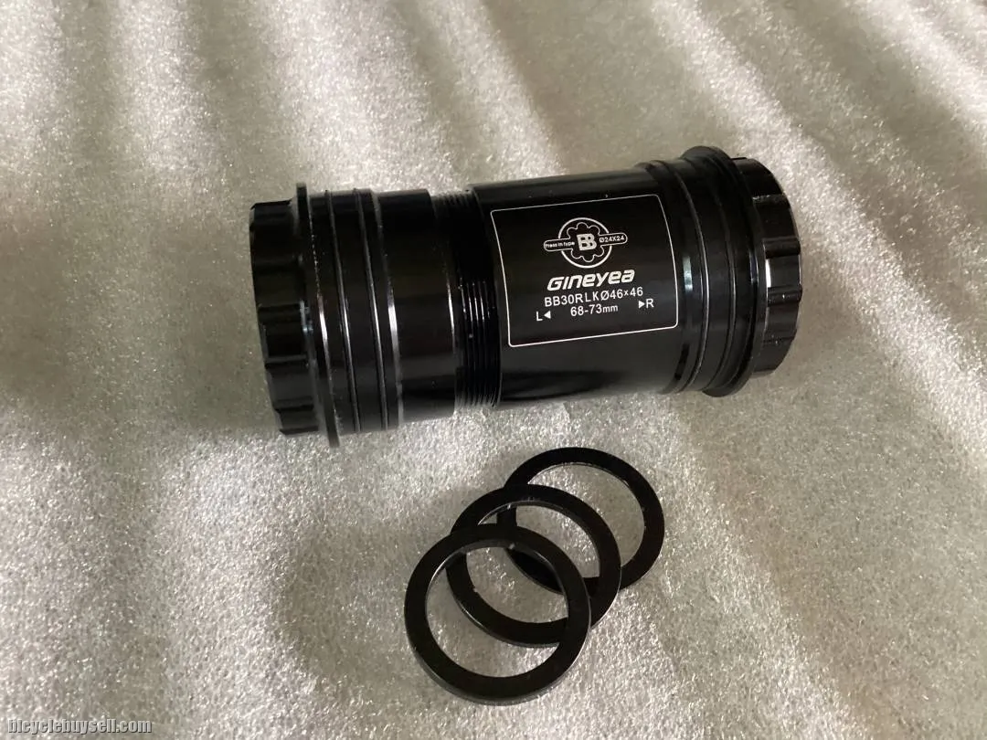 Gineyea Ceramic BB PF30/24mm Pressfit @ free pos