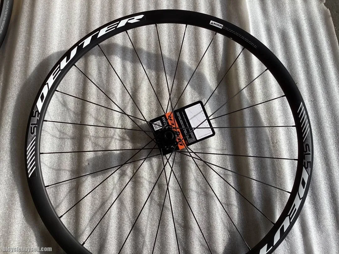 Deuter Pro SL5 Disc RoadBike Wheelset @ free pos